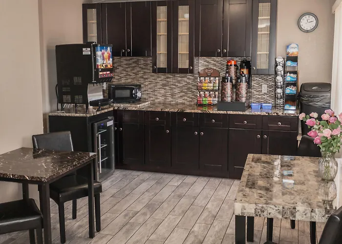 Econo Inn&suites 4*