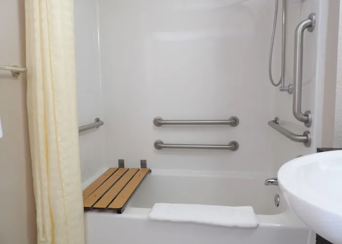 Hotel Econo &